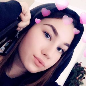 Meet your Posher, Katelyn